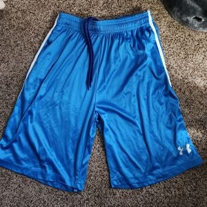 YXL UA basketball shorts